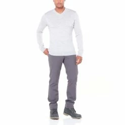 Grosses soldes ✔️ Icebreaker Shearer V Sweater - Pull en laine mérinos homme I Hardloop 🔔 -Icebreaker Shop icebreaker shearer v sweater pull en laine merinos homme black 2